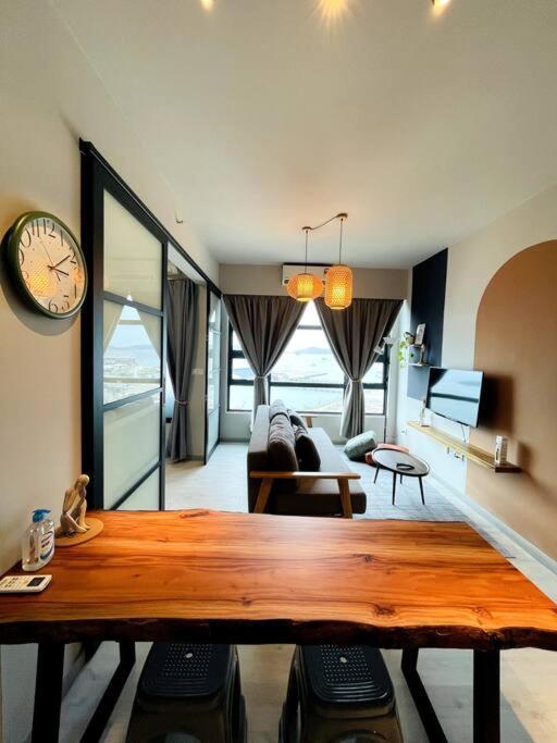 Jesselton Quay - Suite 1 By Staycation Suites Kk Kota Kinabalu Exterior photo
